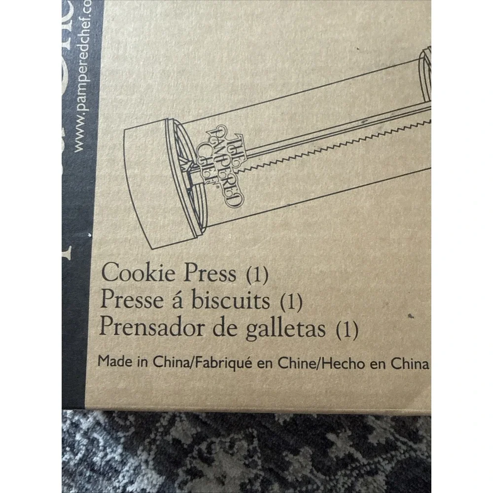 Pampered Chef Cookie Press 16 Different Disk Designs #1525 USA